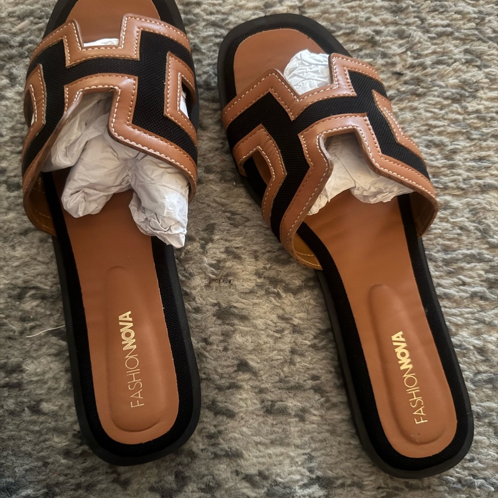 H sandals